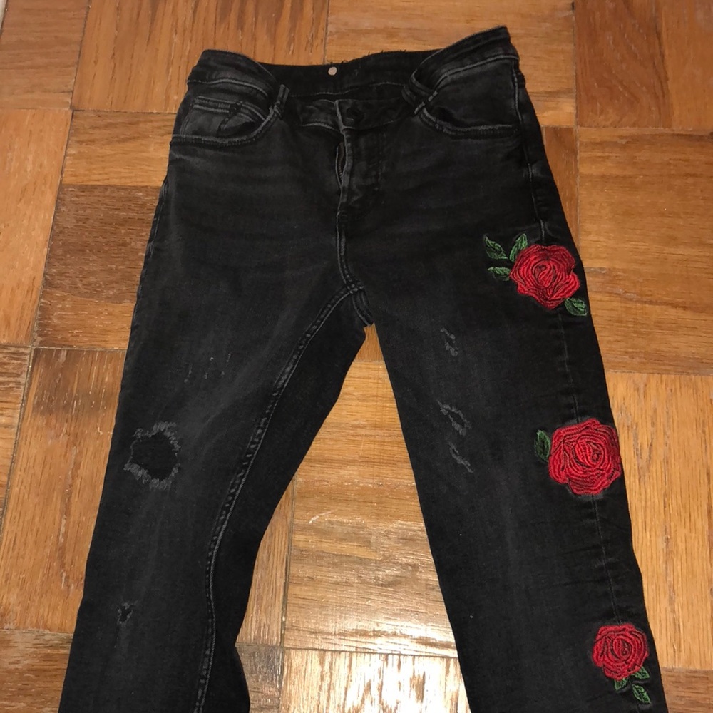 Distressed rose Zara jeans